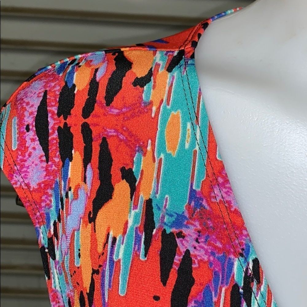 Emma & Michelle colorful mock wrap dress - Picture 5 of 8